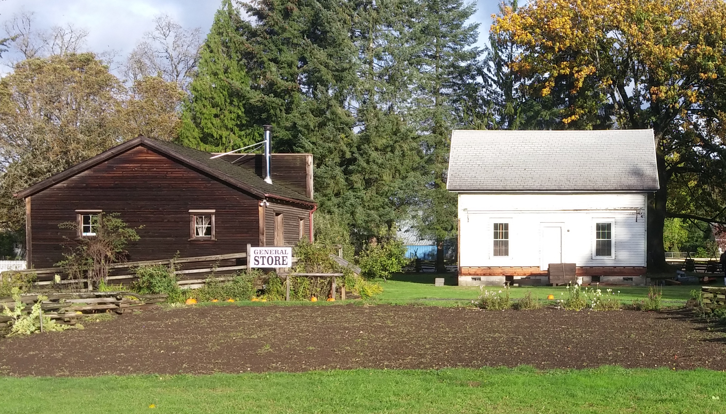 2016lucyhome1015pub Philip Foster Farm